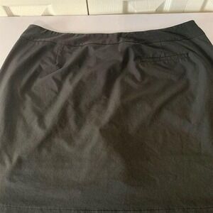 Grey Norman  Women's Skimmer Skort Size 18 Black Stretch Golf Tennis